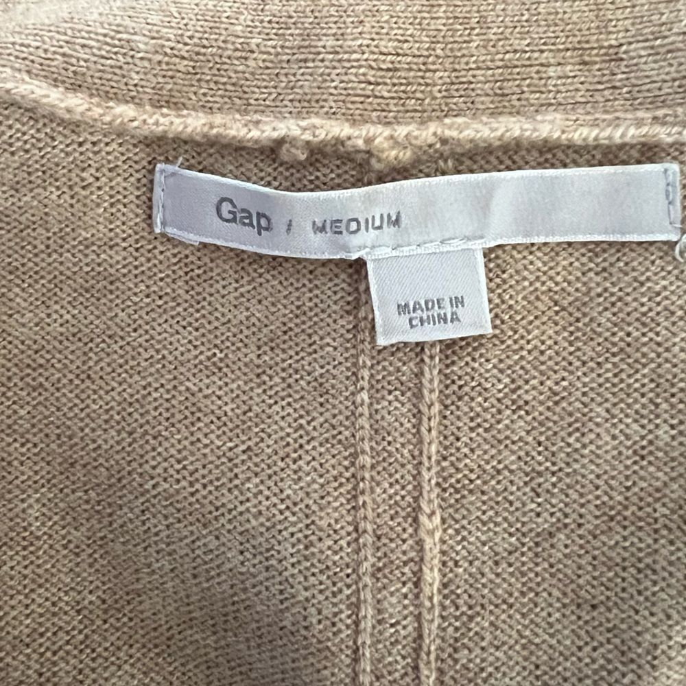 𝅺GAP Button Up Cardigan in Brown - Picture 4 of 5